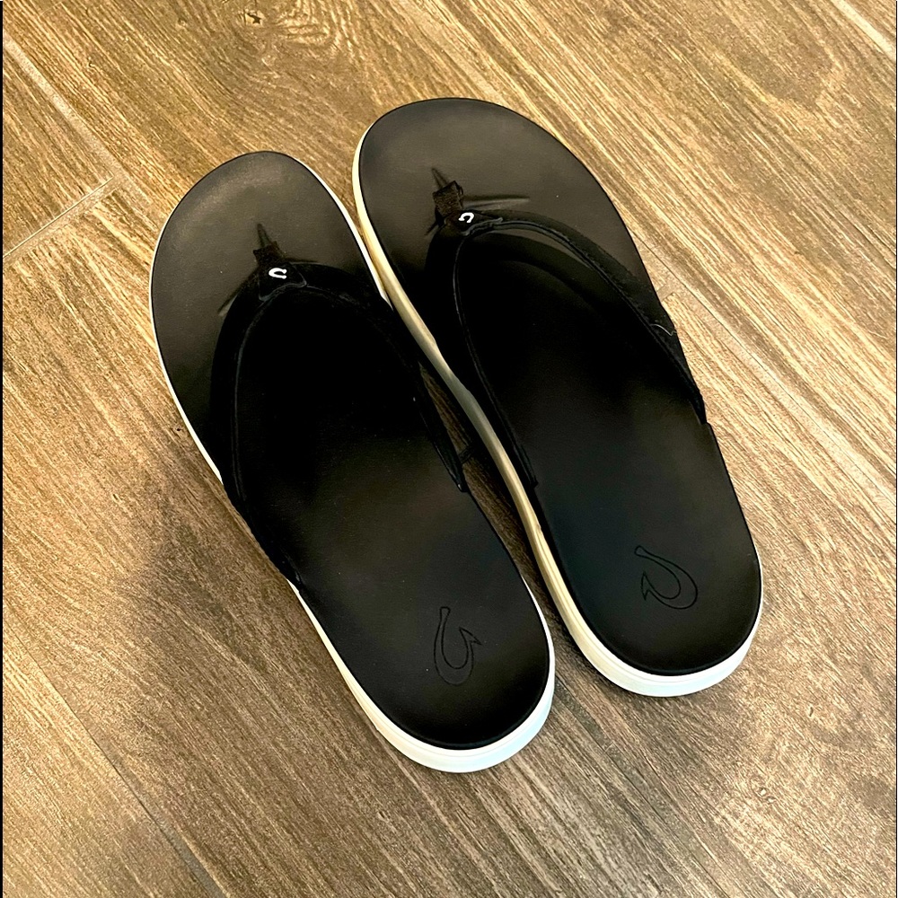 Olukai sandals blk